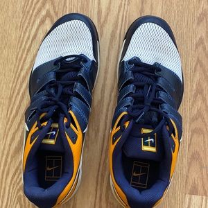 Nike leather and mesh athletic shoes  size 12.5